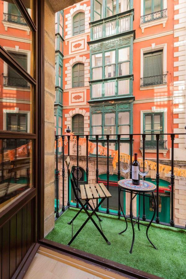 דירות Bilbao Chic Barrena Old Town מראה חיצוני תמונה