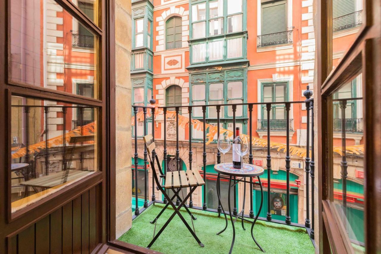 דירות Bilbao Chic Barrena Old Town מראה חיצוני תמונה